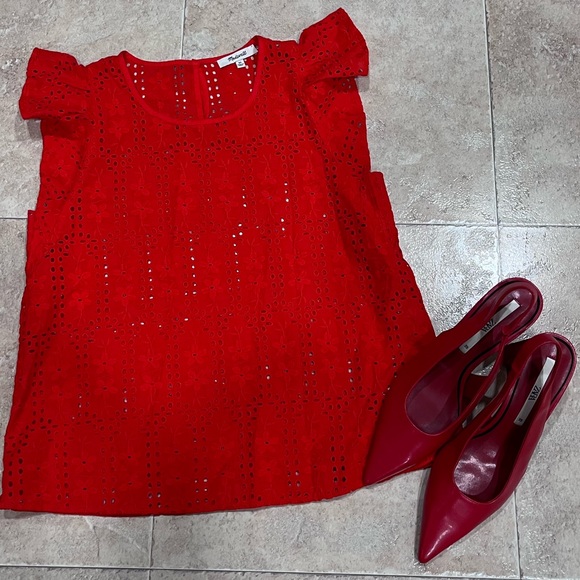 Nwot MADEWELL RED FLUTTER SLEEVE
EYELET TOP - Picture 8 of 8
